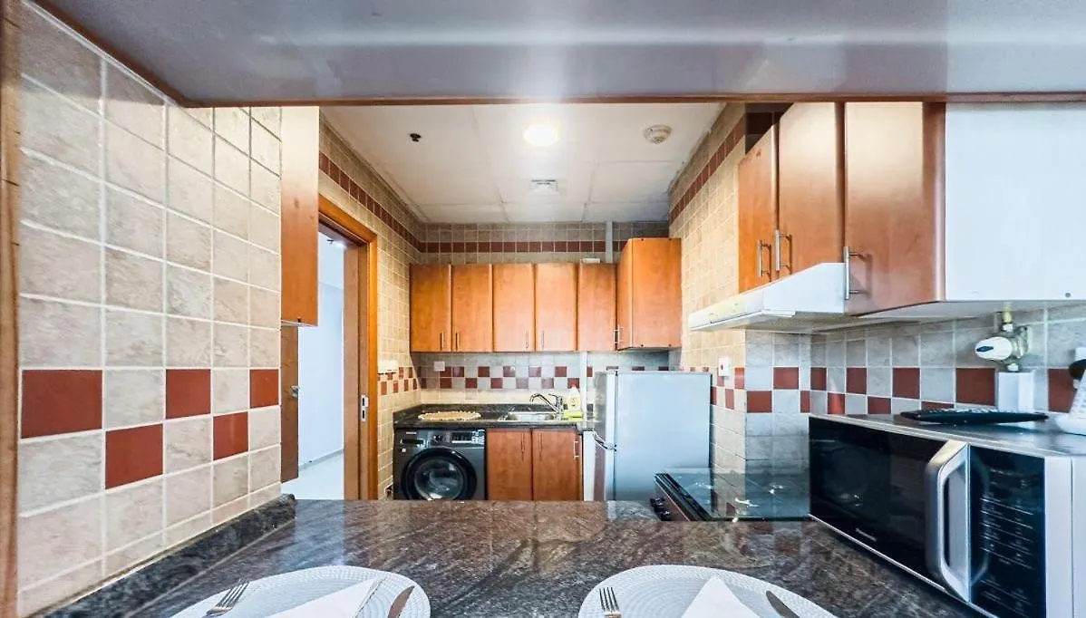 Amazing 1 Bed Room Apartment In Dubai Marina