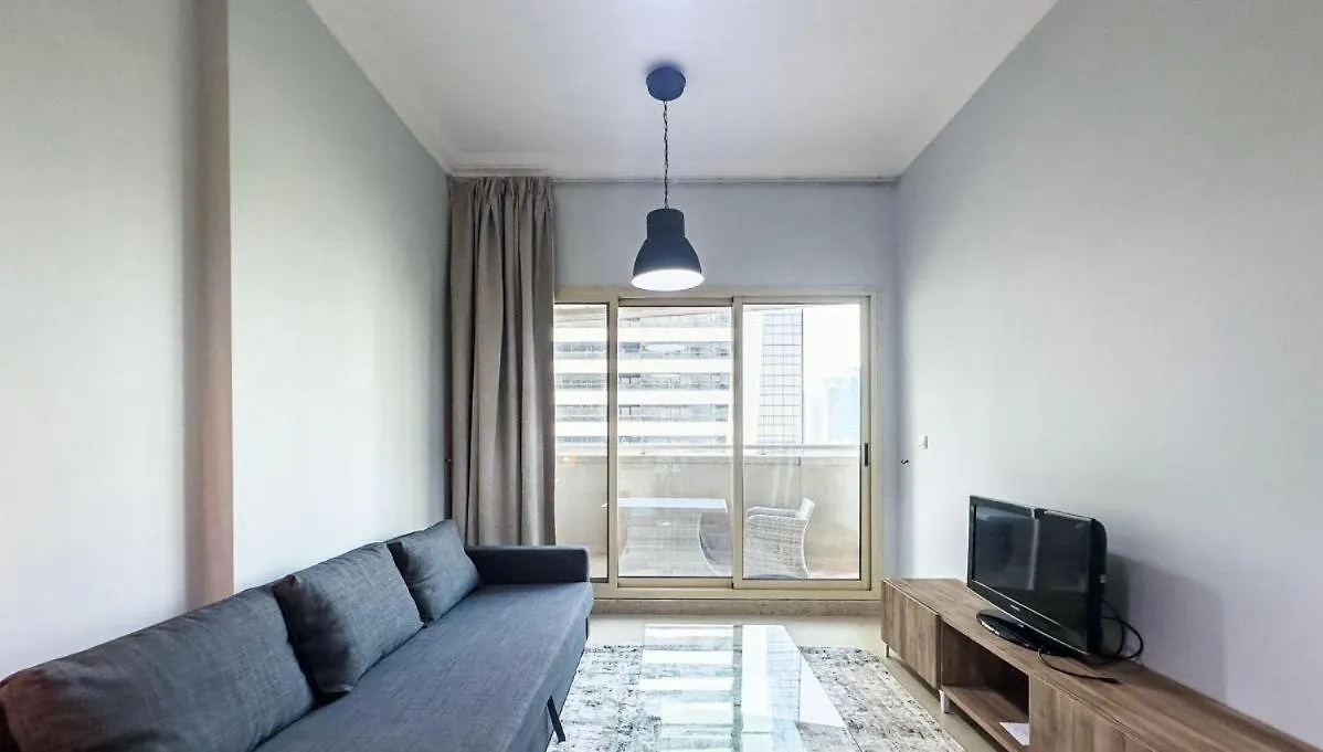 Amazing 1 Bed Room Apartment In Dubai Marina