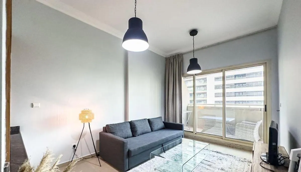 Amazing 1 Bed Room Apartment In Dubai Marina location